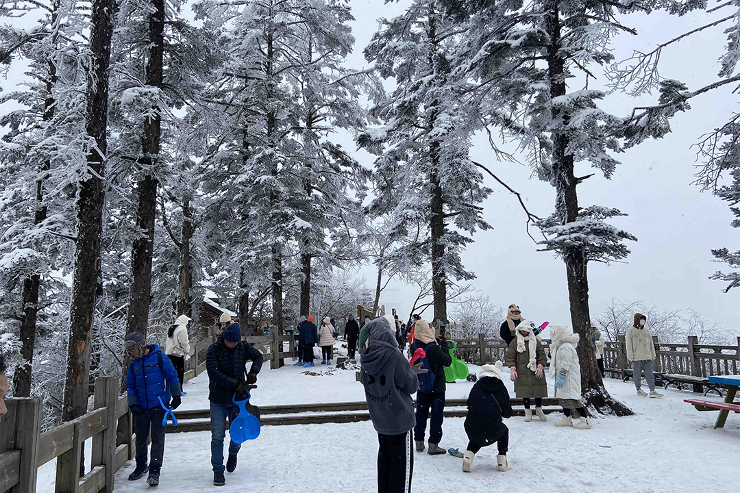 西岭雪山