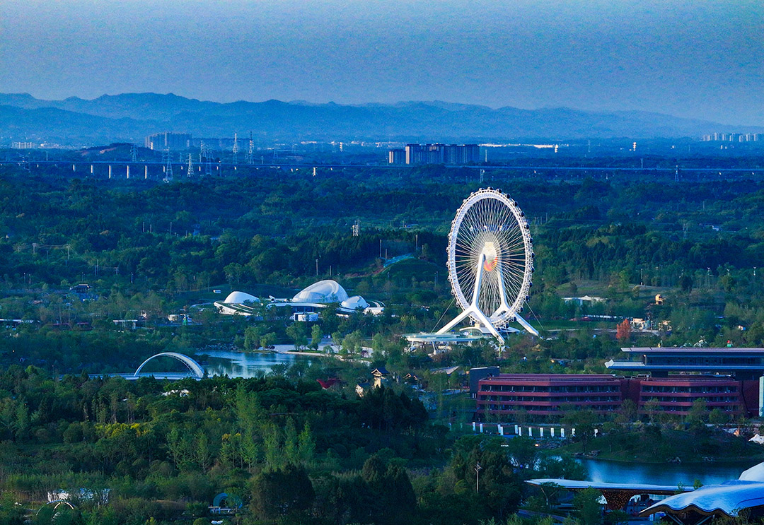 天府之眼瞰大地